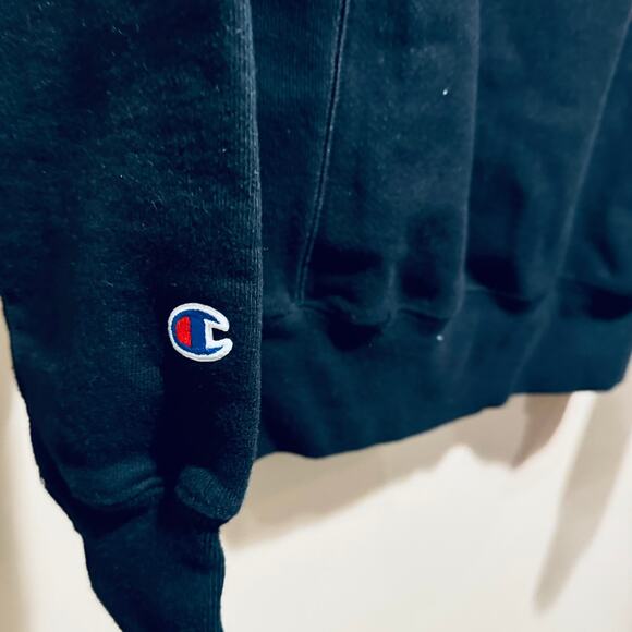 Undisputed Champion Reverse Weave Hoodie - Picture 3 of 6